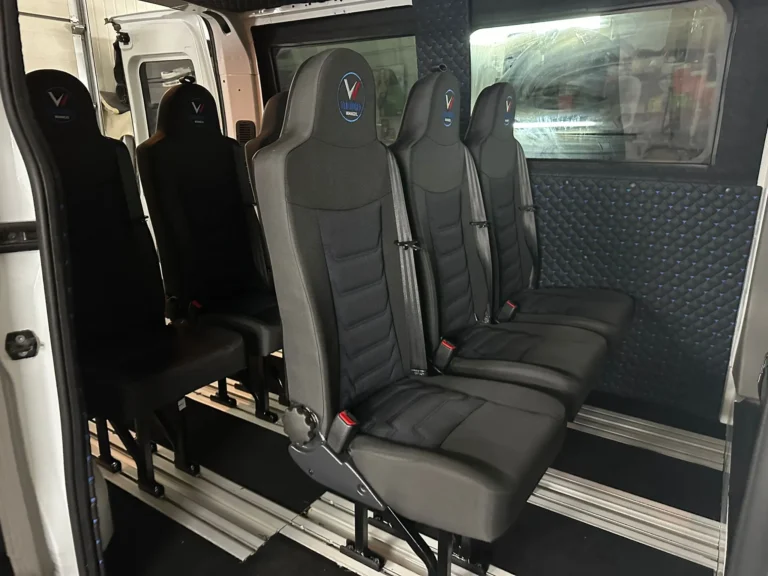 Renault Master – szeroka przestrzeń ładunkowa gotowa do załadunku