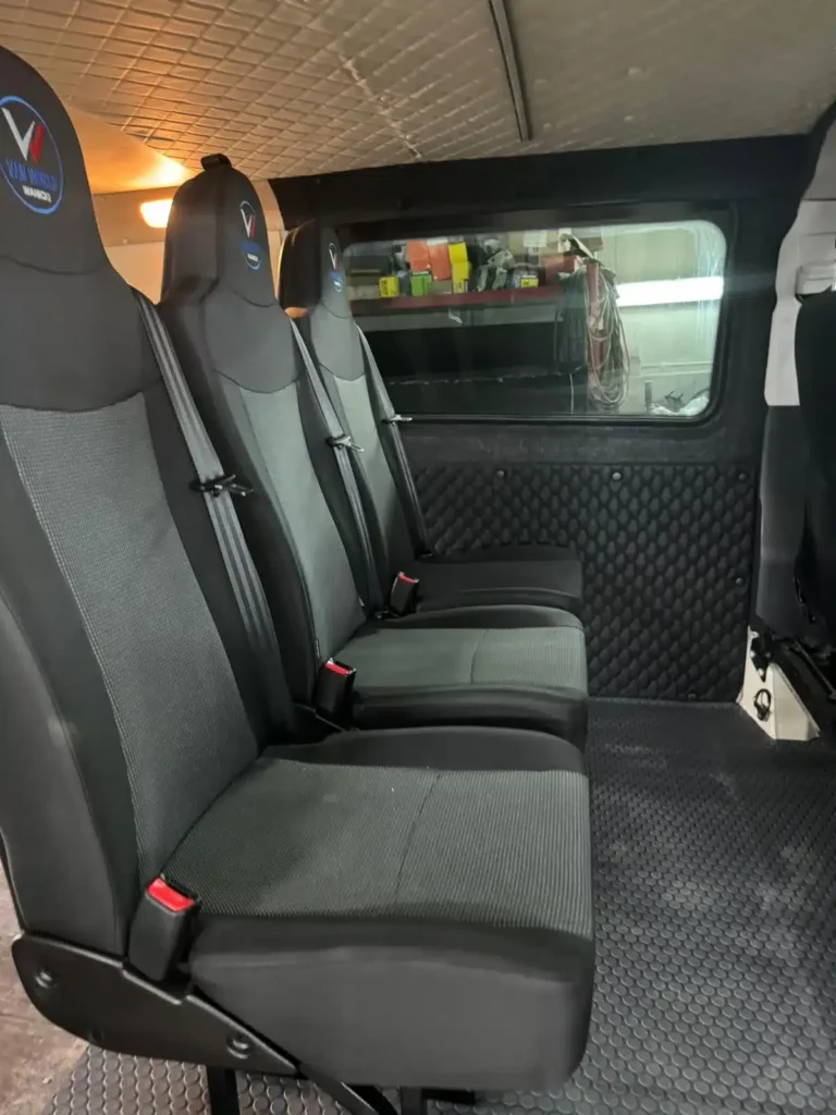 Zabudowa przestrzeni ładunkowej Mercedes Vito – wykończone wnętrze