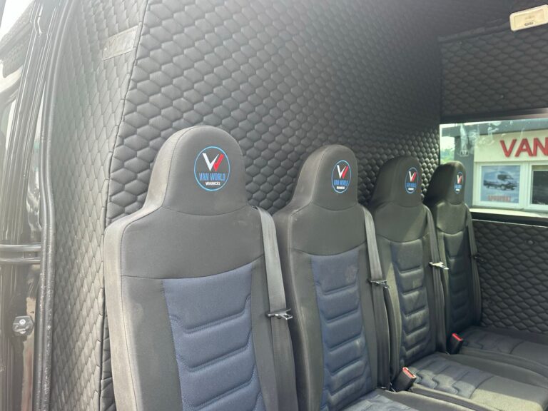 Citroën Jumper – zabudowa brygadowa dla transportu osoboweg