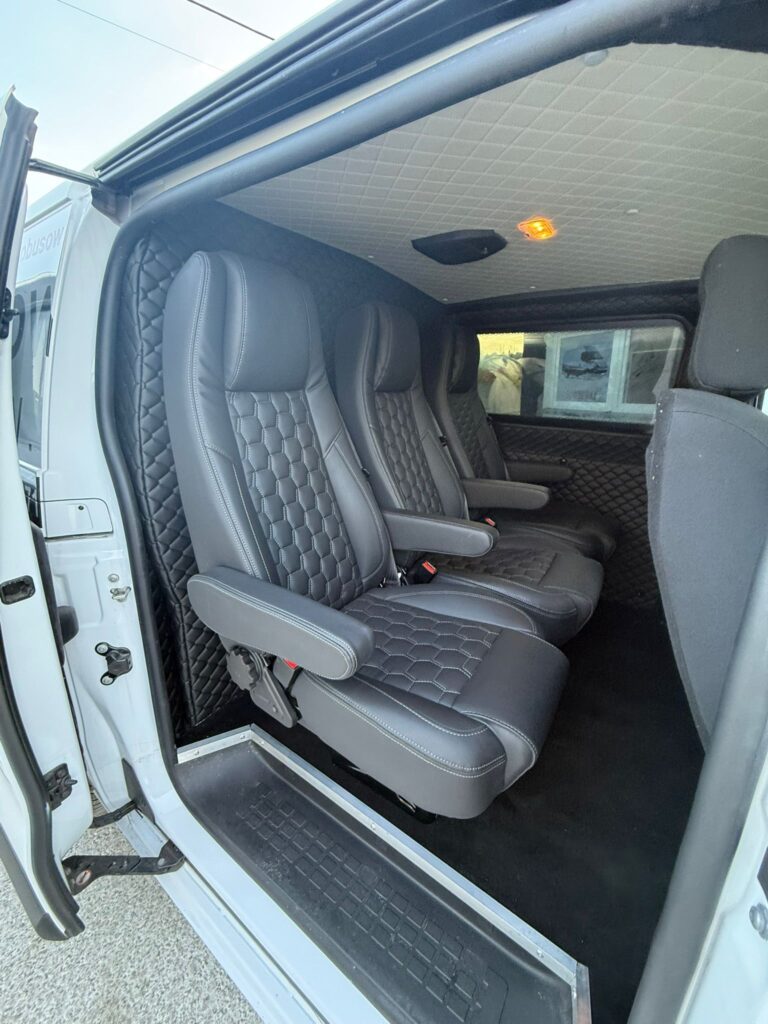 Citroën Jumpy – przestrzeń ładunkowa po profesjonalnej zabudowie