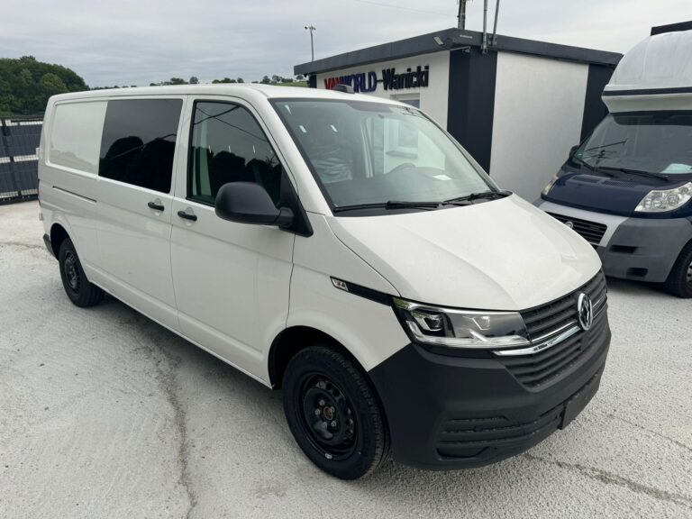 Volkswagen T5/T6/T7 – reflektory przednie i detal przedniej maski