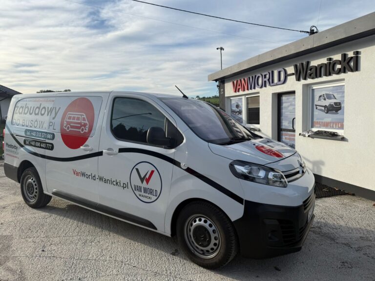 Brygadowa zabudowa busa – van z miejscami dla 6-9 osób i przestrzenią cargo