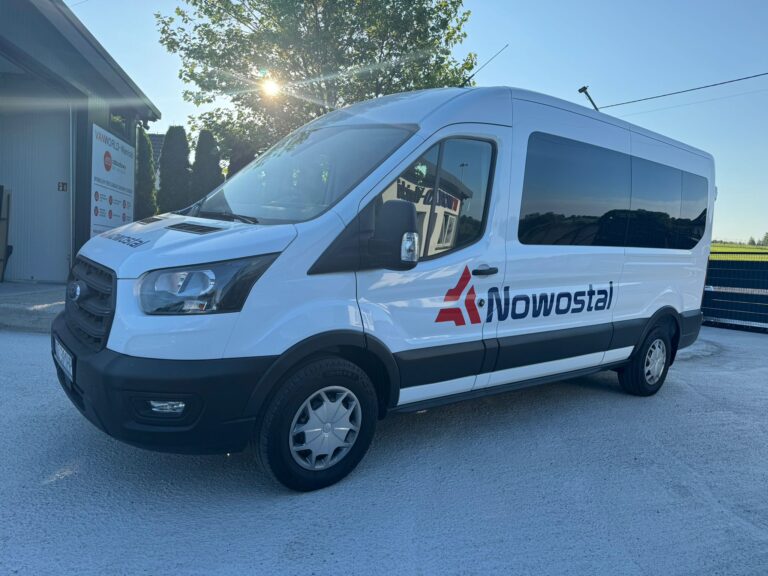 Brygadowa zabudowa busa – przewóz osób i sprzętu firmowego w jednym aucie